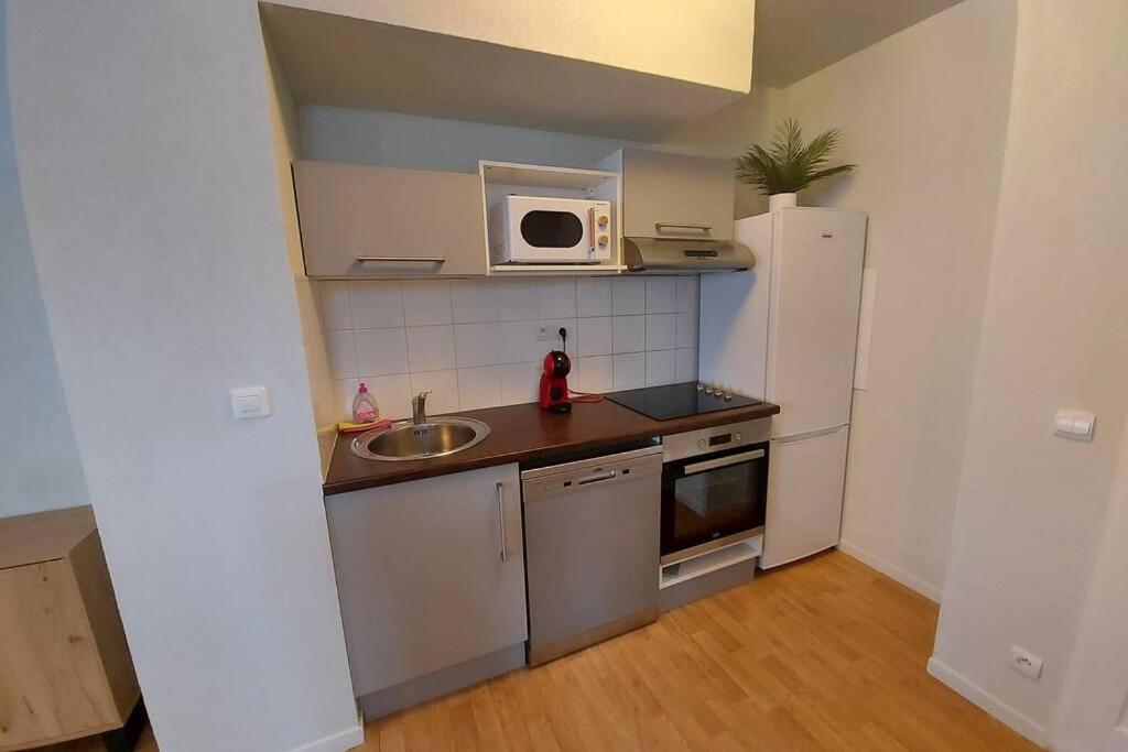 Appartement Moderne, Hyper-Centre - 6/8 Pers. Bagnères-de-Luchon Exterior foto